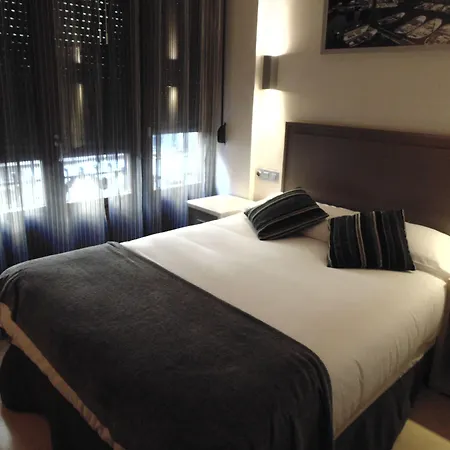 Hotel Trueba-2